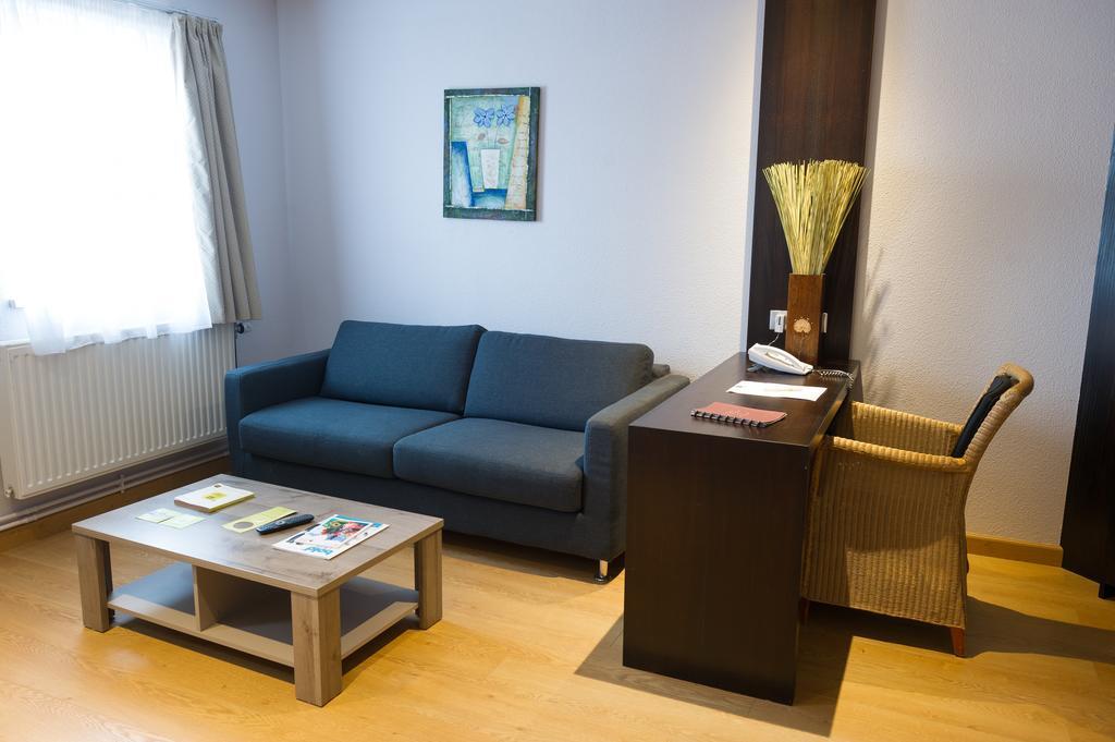 Cottage Logis Hotel - Restaurant Dudelange Ngoại thất bức ảnh