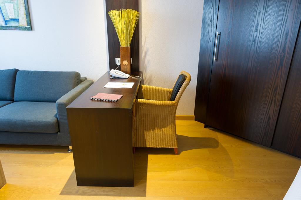 Cottage Logis Hotel - Restaurant Dudelange Phòng bức ảnh