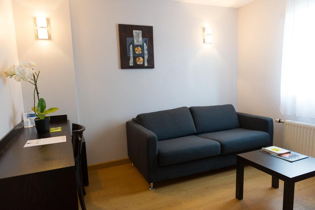 Cottage Logis Hotel - Restaurant Dudelange Ngoại thất bức ảnh