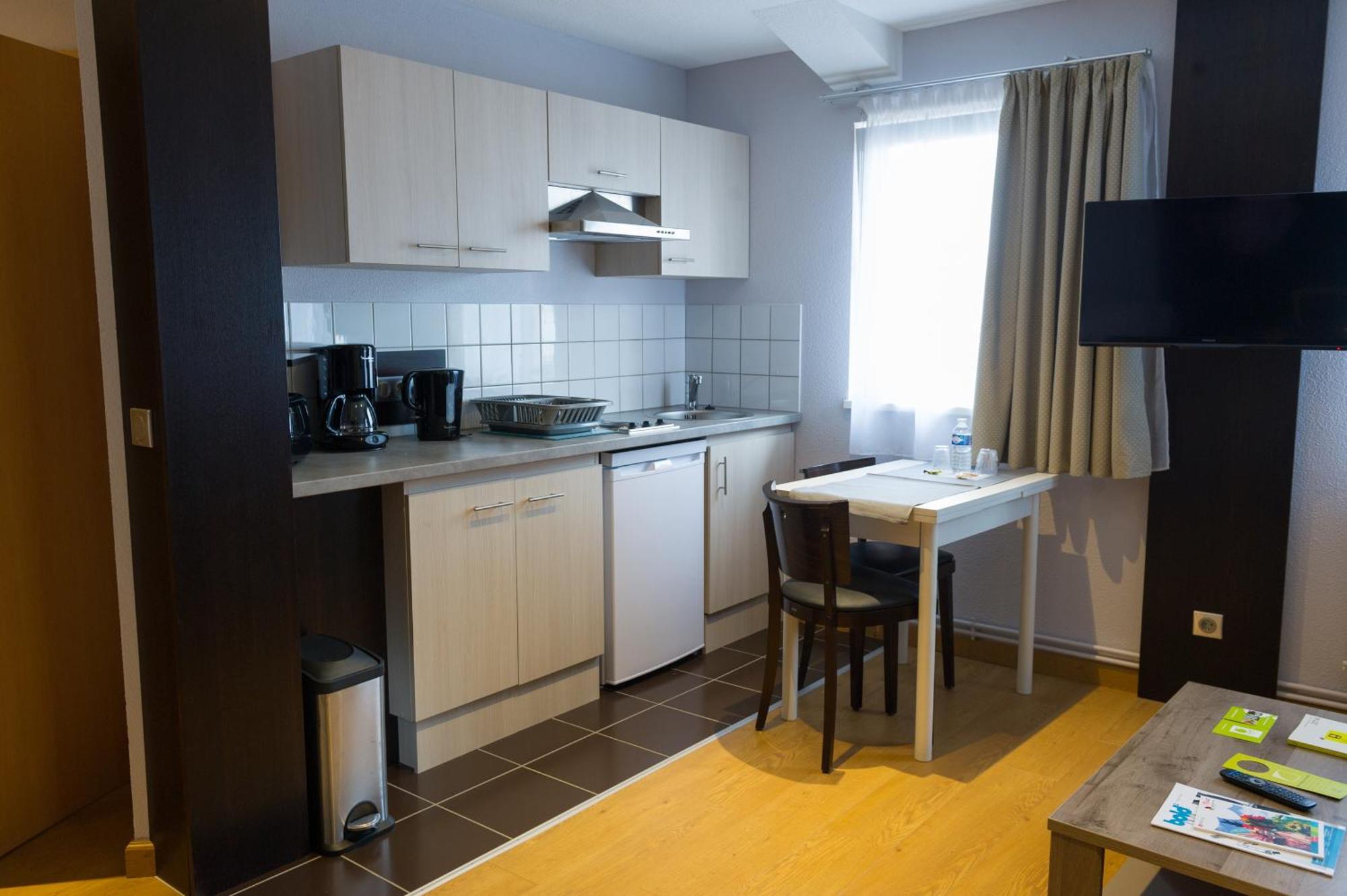Cottage Logis Hotel - Restaurant Dudelange Ngoại thất bức ảnh