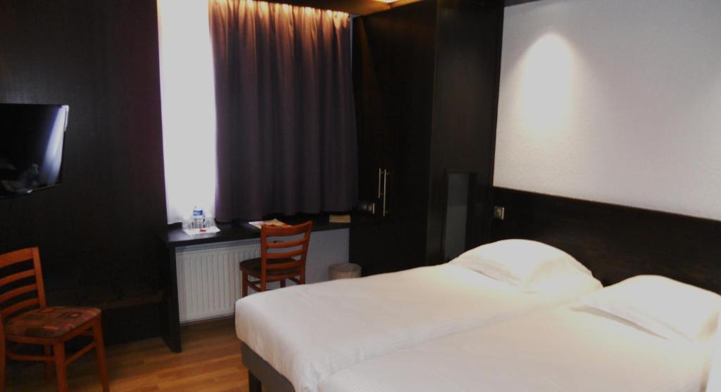Cottage Logis Hotel - Restaurant Dudelange Ngoại thất bức ảnh