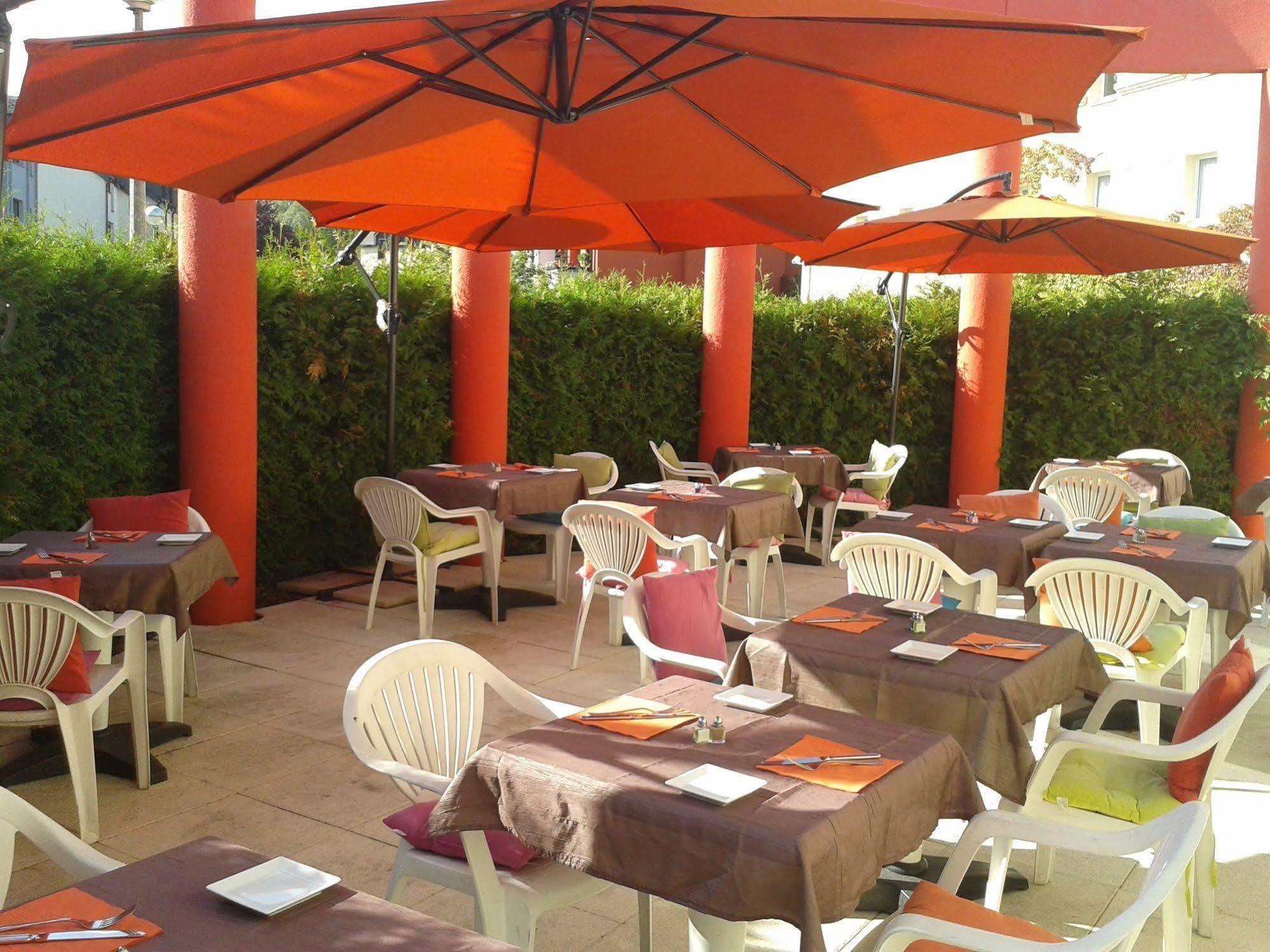 Cottage Logis Hotel - Restaurant Dudelange Ngoại thất bức ảnh